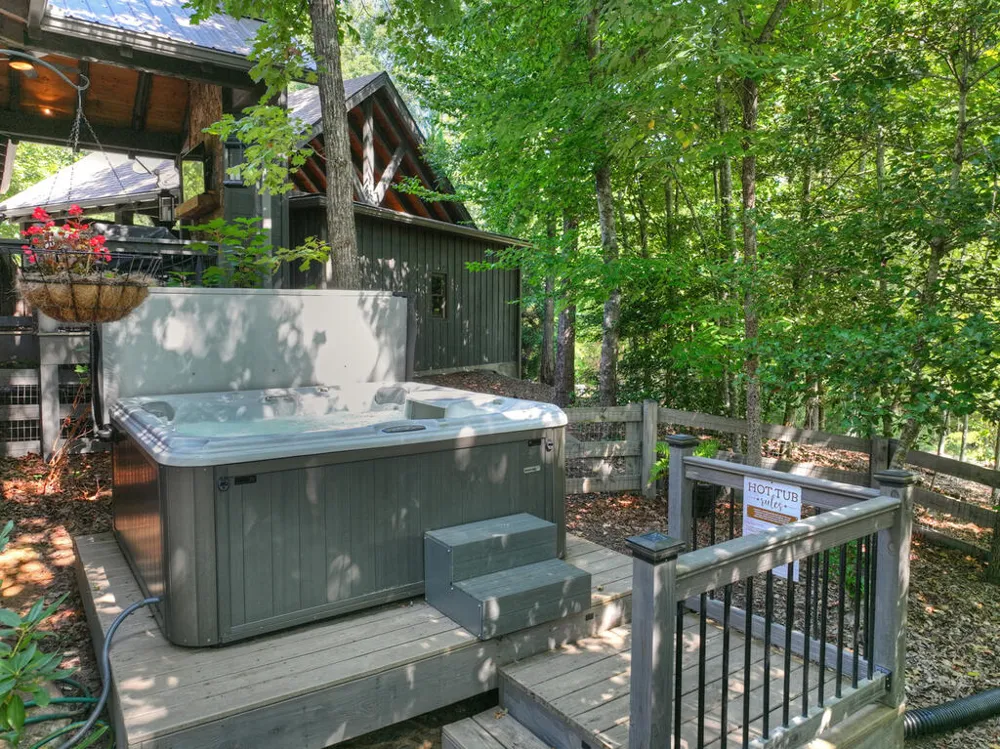 199 Hiawatha Trail N Blue Ridge, GA 30513