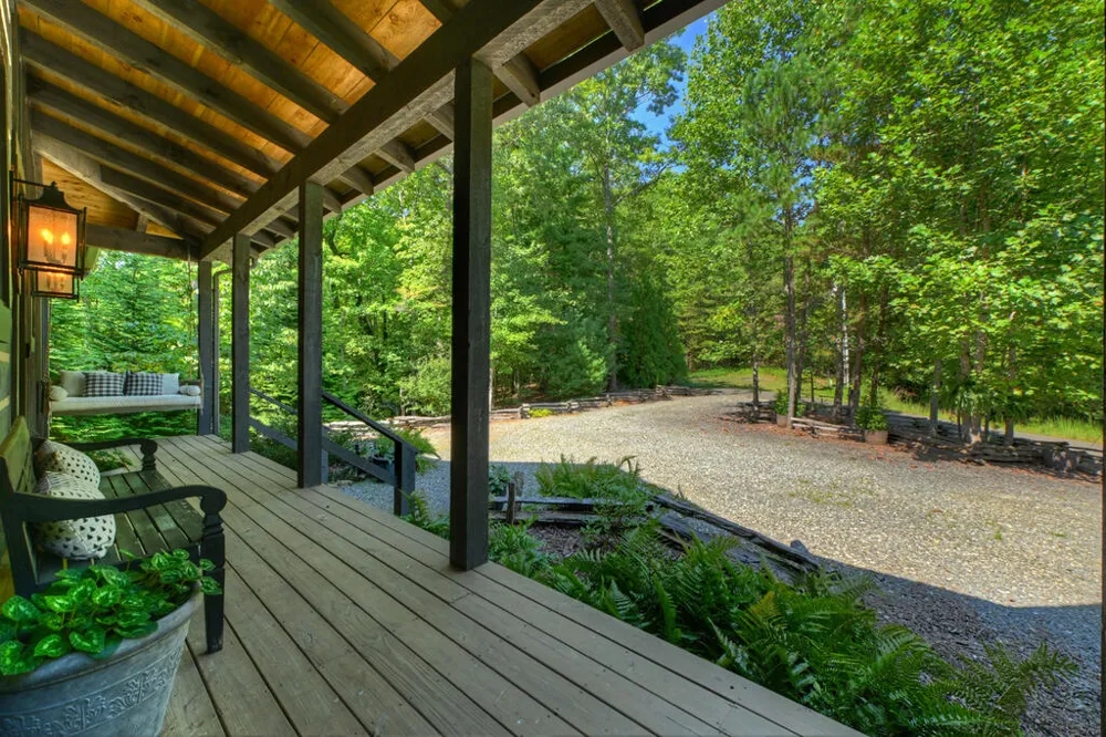 199 Hiawatha Trail N Blue Ridge, GA 30513