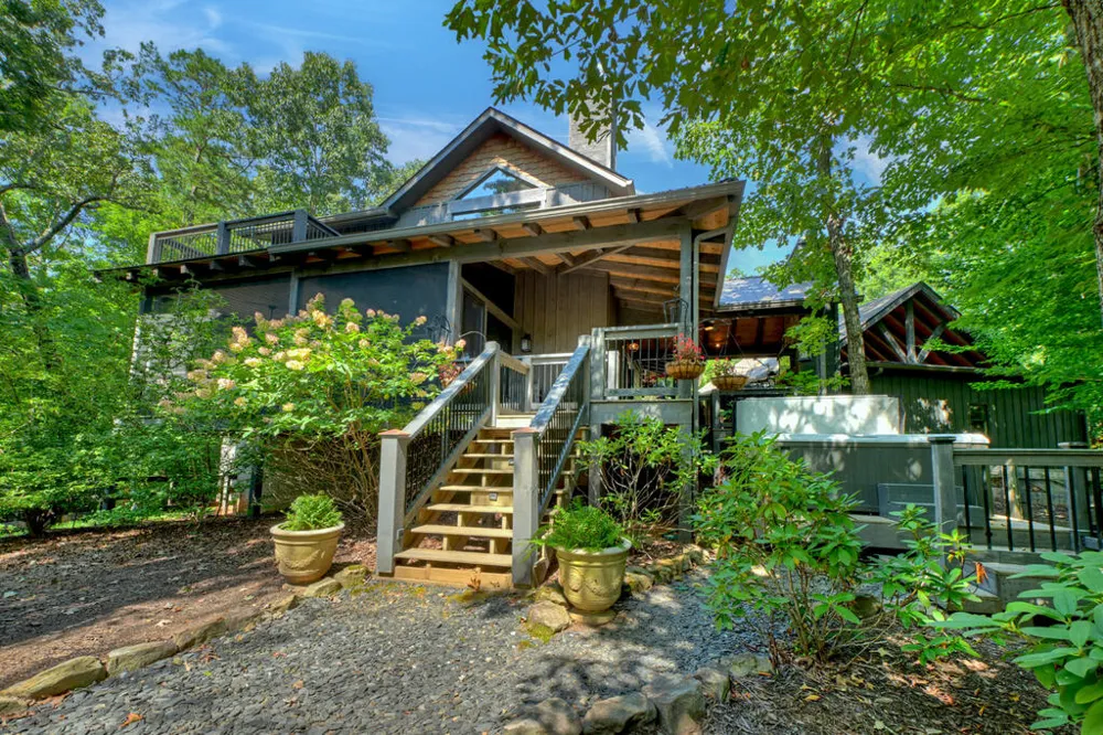 199 Hiawatha Trail N Blue Ridge, GA 30513