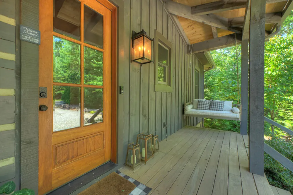 199 Hiawatha Trail N Blue Ridge, GA 30513