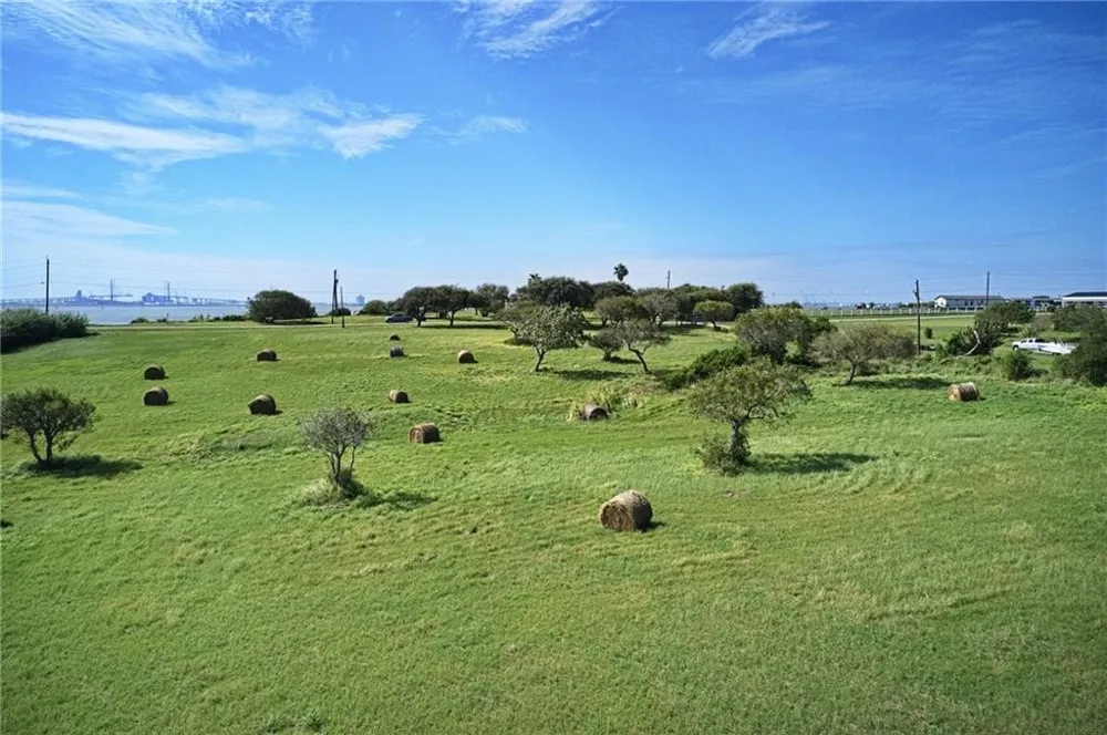 9544 County Road 2250 Taft, TX 78390