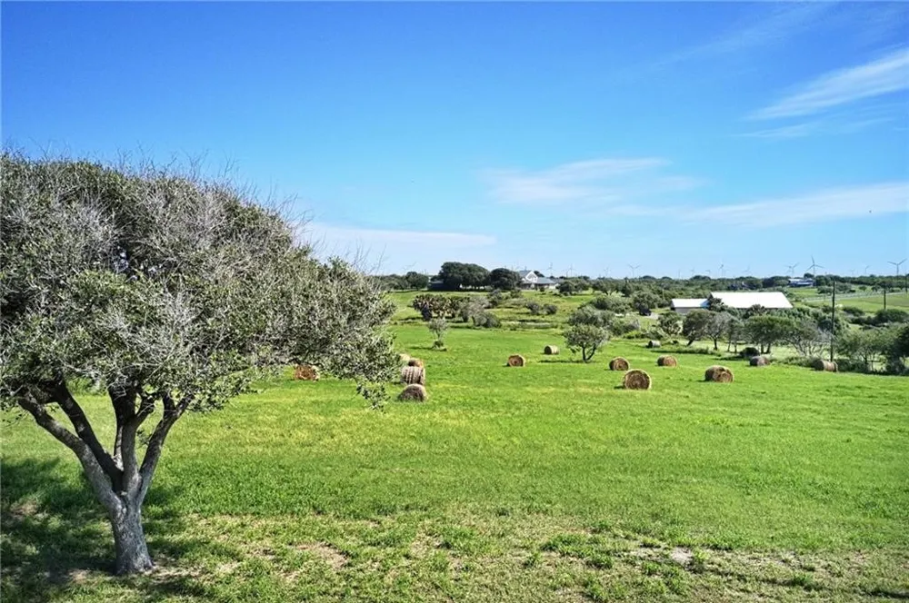 9544 County Road 2250 Taft, TX 78390