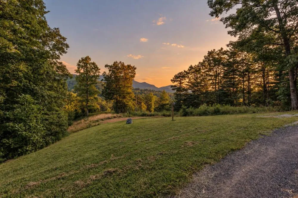 Green Oaks Road Bryson City, NC 28713