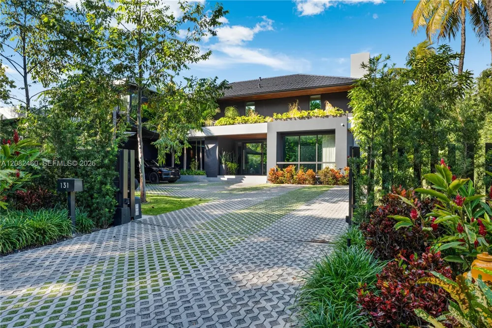 131 Cape Florida Dr Key Biscayne, FL 33149