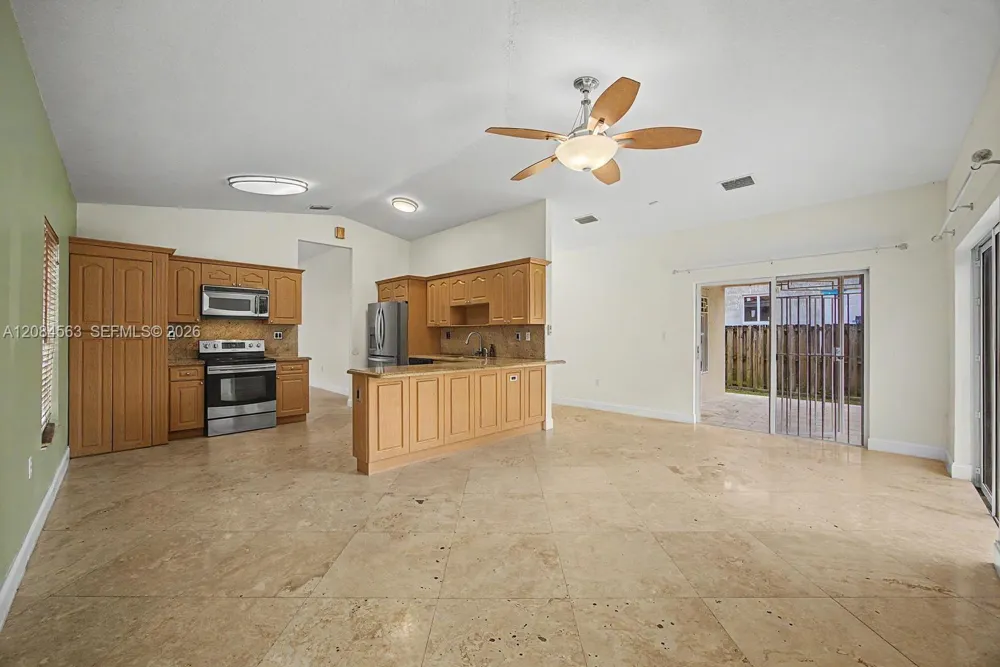 309 SW 2nd St Florida City, FL 33034