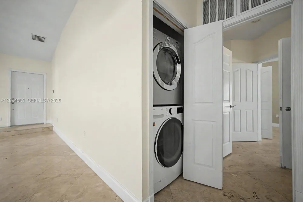 309 SW 2nd St Florida City, FL 33034