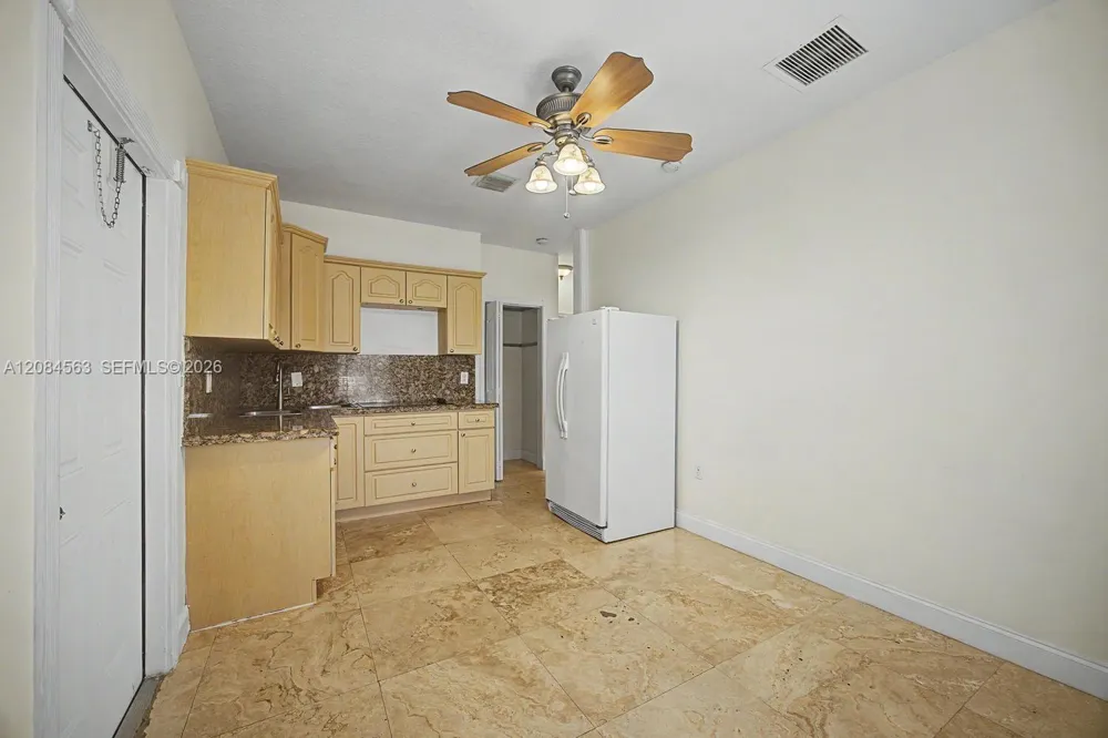 309 SW 2nd St Florida City, FL 33034