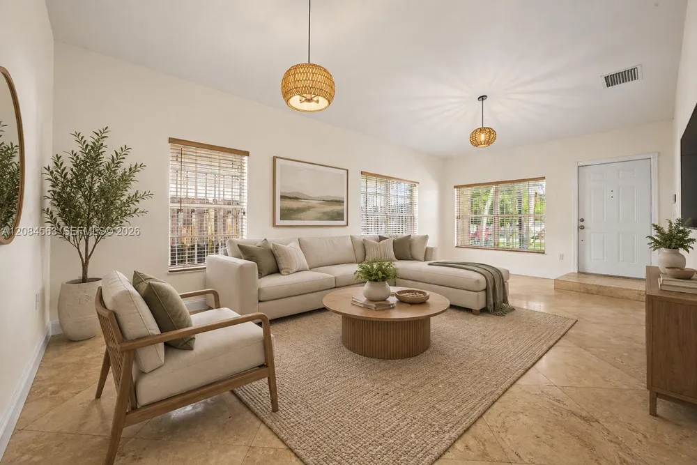 309 SW 2nd St Florida City, FL 33034