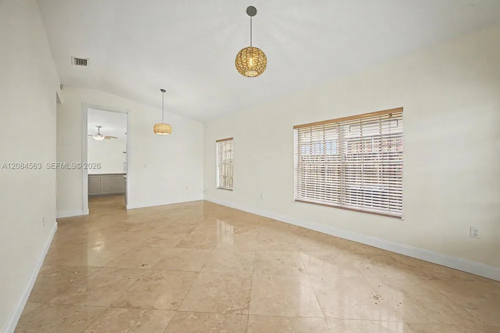 309 SW 2nd St Florida City, FL 33034