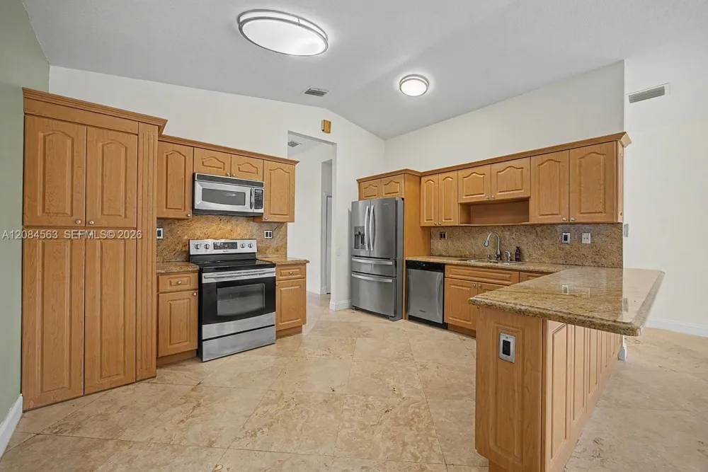 309 SW 2nd St Florida City, FL 33034