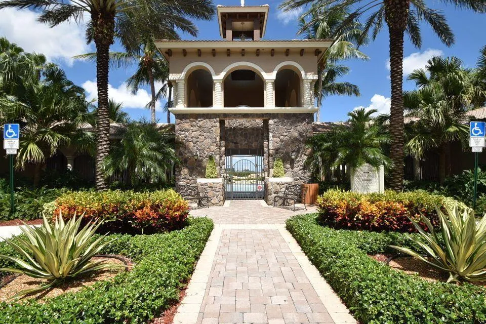 8800 COBBLESTONE POINT CIRCLE Boynton Beach, FL 33472