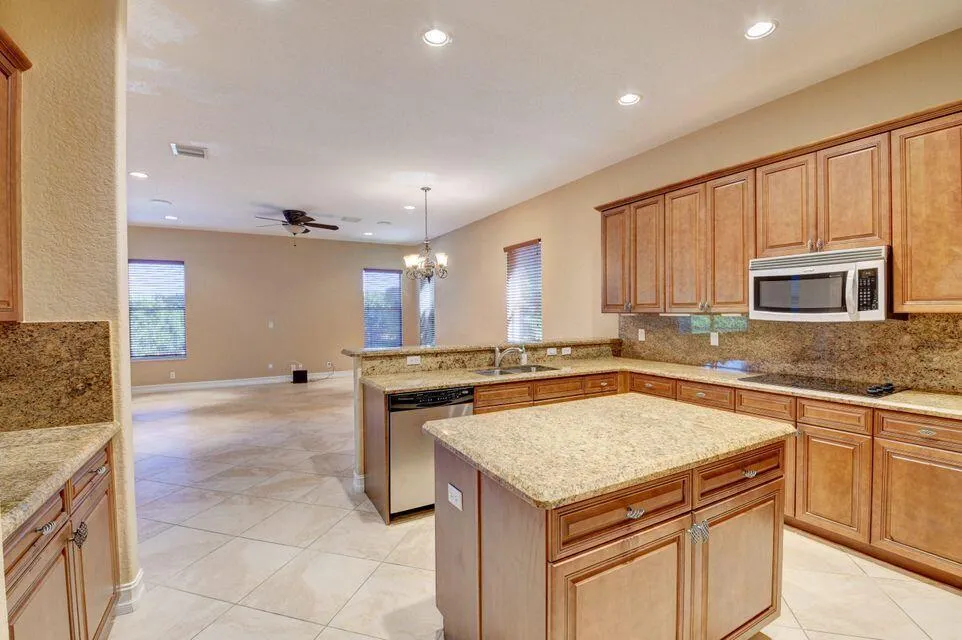 8800 COBBLESTONE POINT CIRCLE Boynton Beach, FL 33472