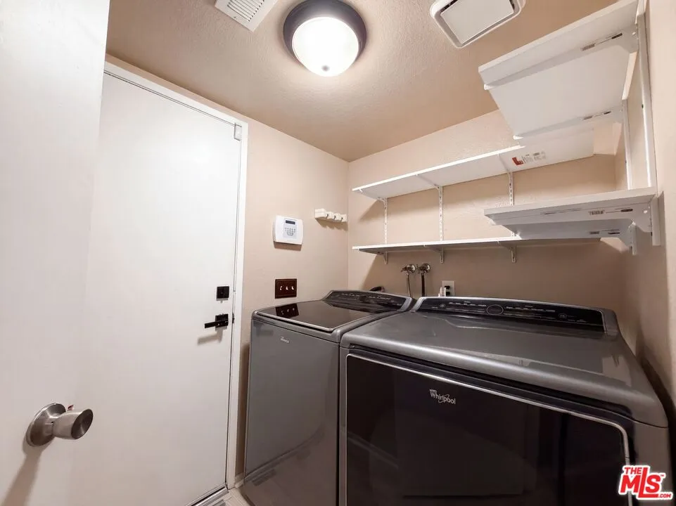 5539 W Avenue L6 Lancaster, CA 93536