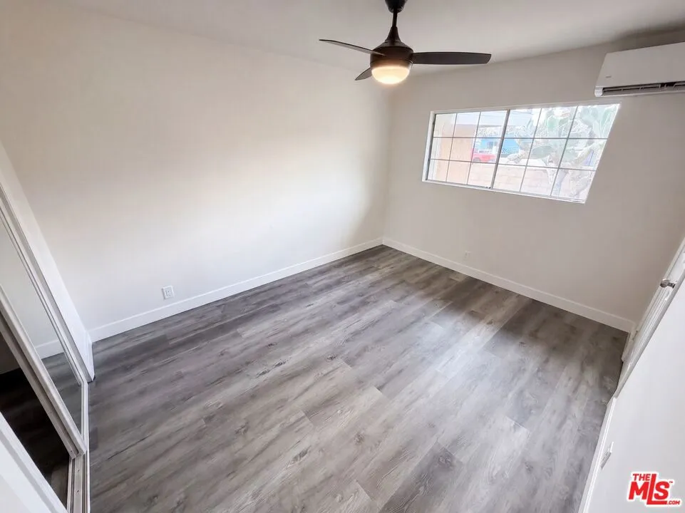 1426 S Rita Way Santa Ana, CA 92704