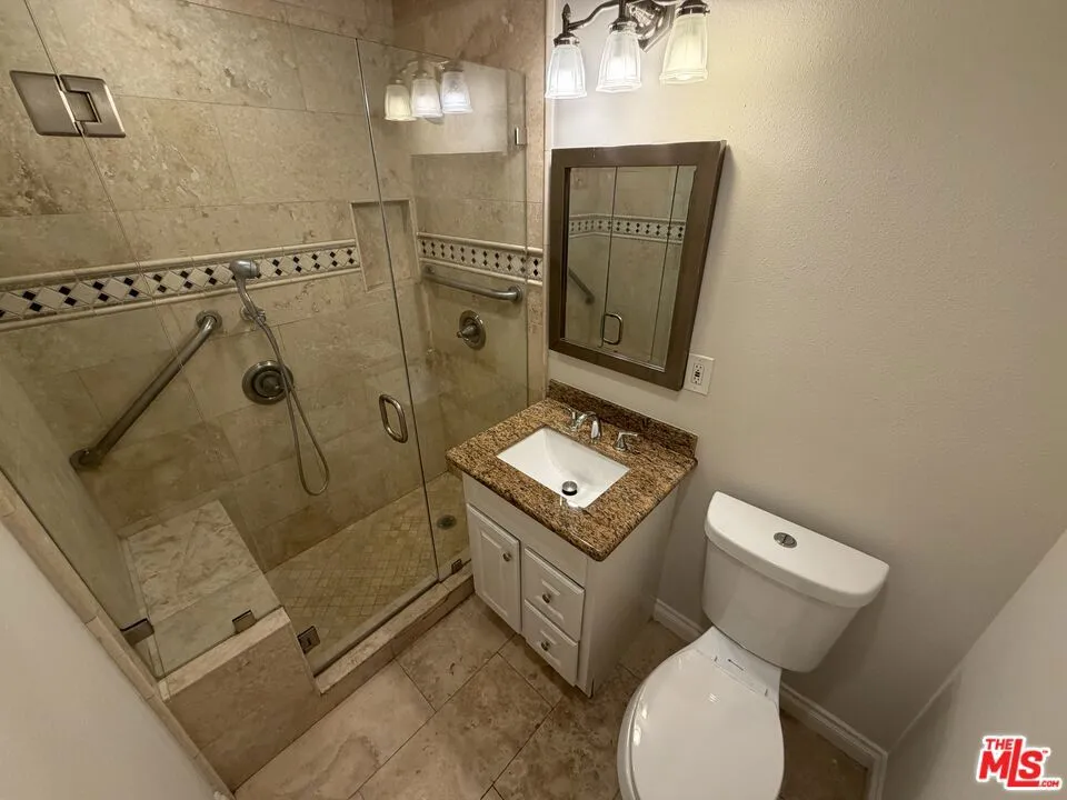 1426 S Rita Way Santa Ana, CA 92704