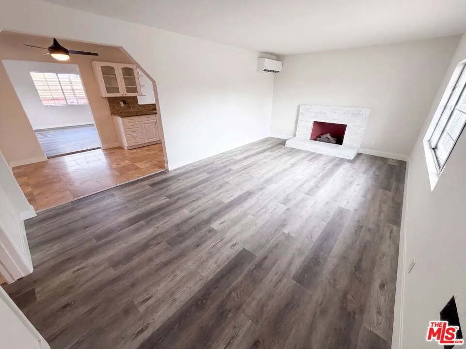 1426 S Rita Way Santa Ana, CA 92704