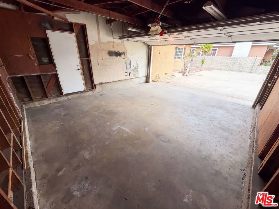 1426 S Rita Way Santa Ana, CA 92704