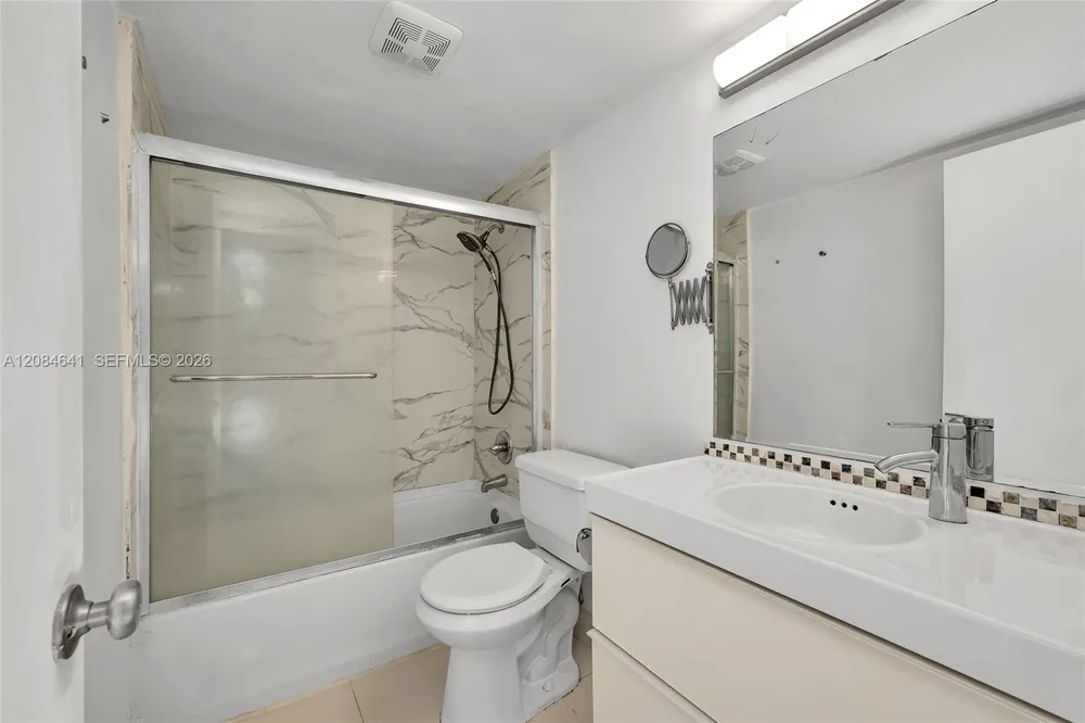250 Layne Blvd #205 Hallandale Beach, FL 33009