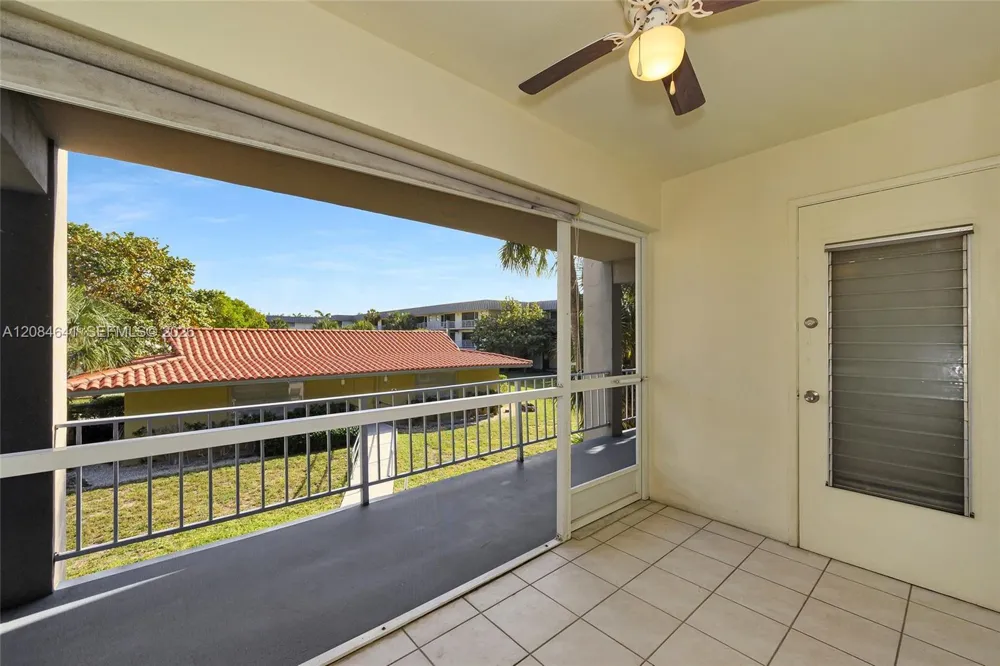 250 Layne Blvd #205 Hallandale Beach, FL 33009