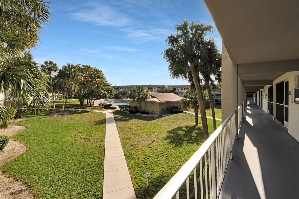 250 Layne Blvd #205 Hallandale Beach, FL 33009