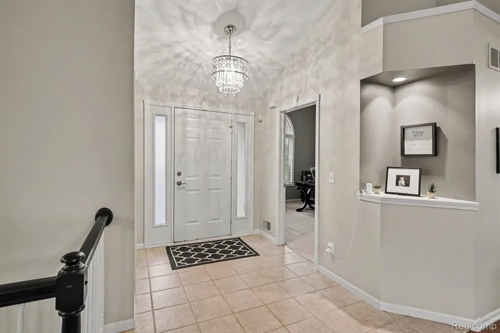 20577 Sherwood Drive Macomb Township, MI 48044
