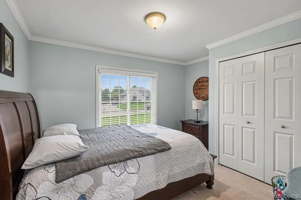 20577 Sherwood Drive Macomb Township, MI 48044
