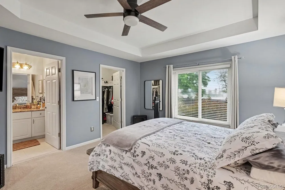 20577 Sherwood Drive Macomb Township, MI 48044