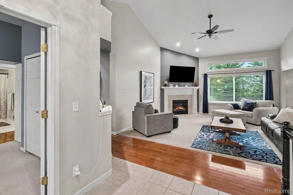 20577 Sherwood Drive Macomb Township, MI 48044