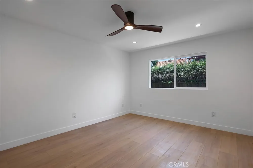 7950 Sausalito Avenue West Hills, CA 91304