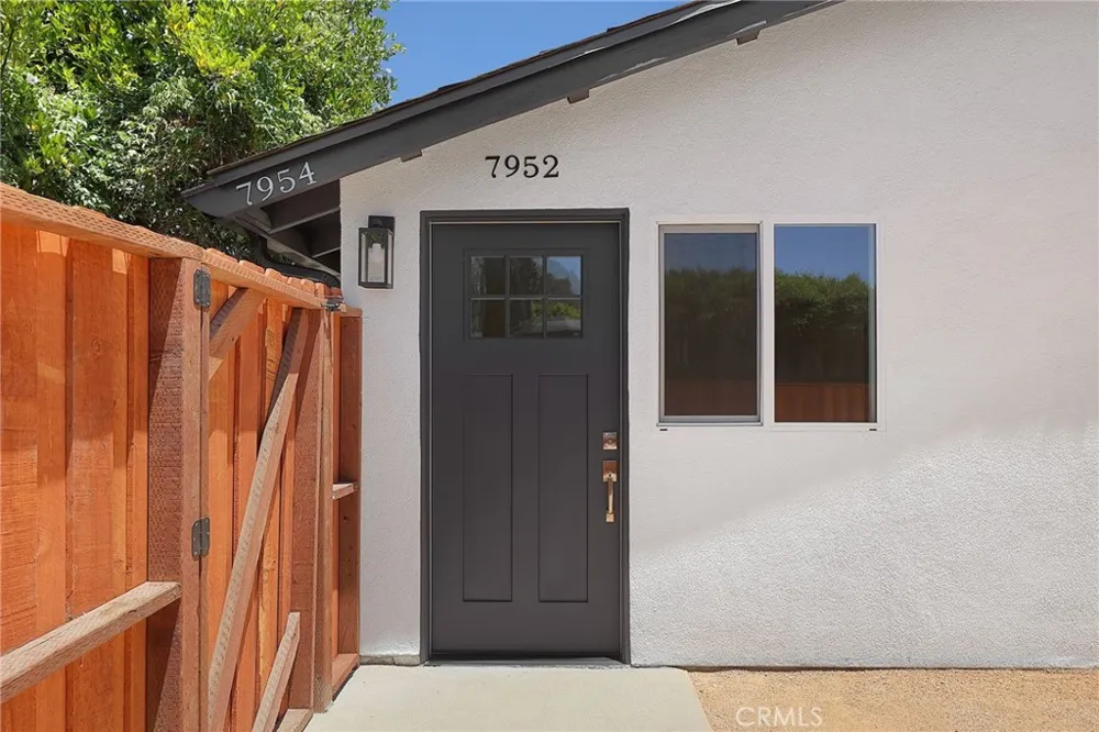 7950 Sausalito Avenue West Hills, CA 91304
