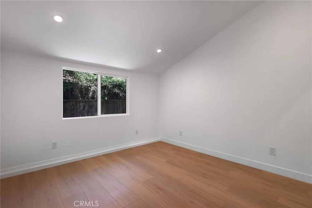 7950 Sausalito Avenue West Hills, CA 91304