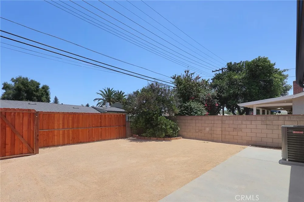 7950 Sausalito Avenue West Hills, CA 91304
