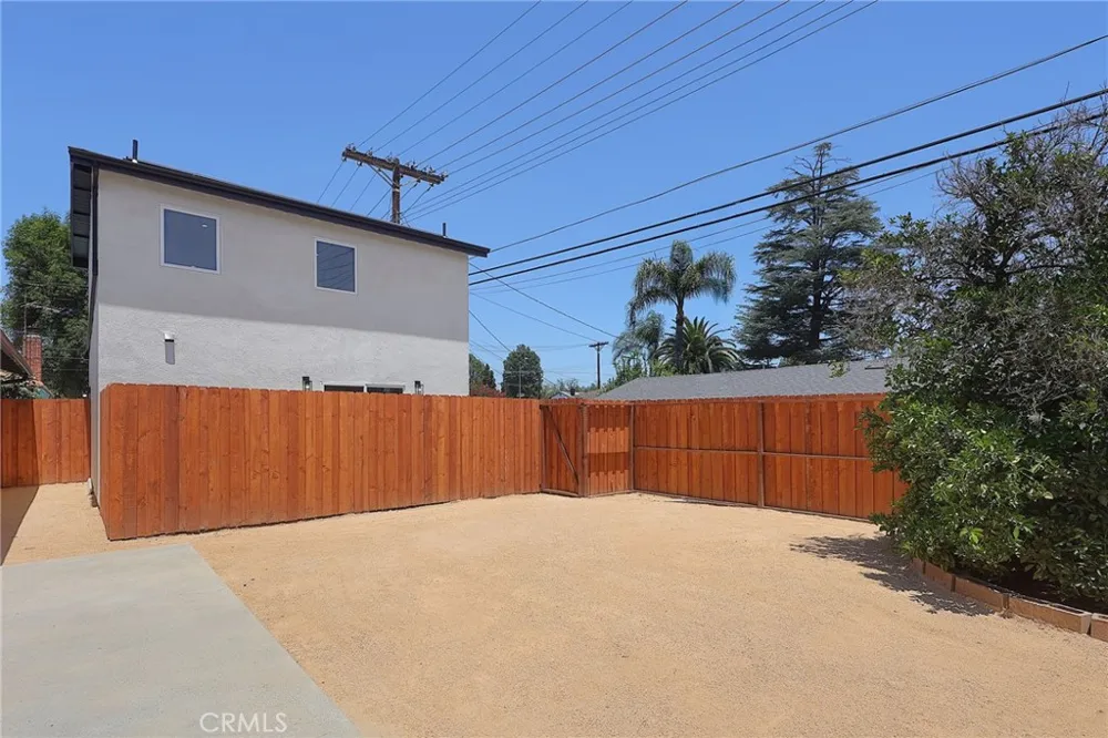 7950 Sausalito Avenue West Hills, CA 91304