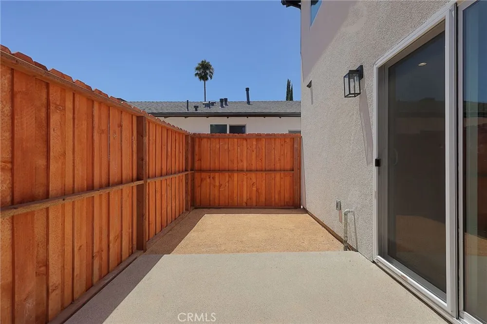 7950 Sausalito Avenue West Hills, CA 91304