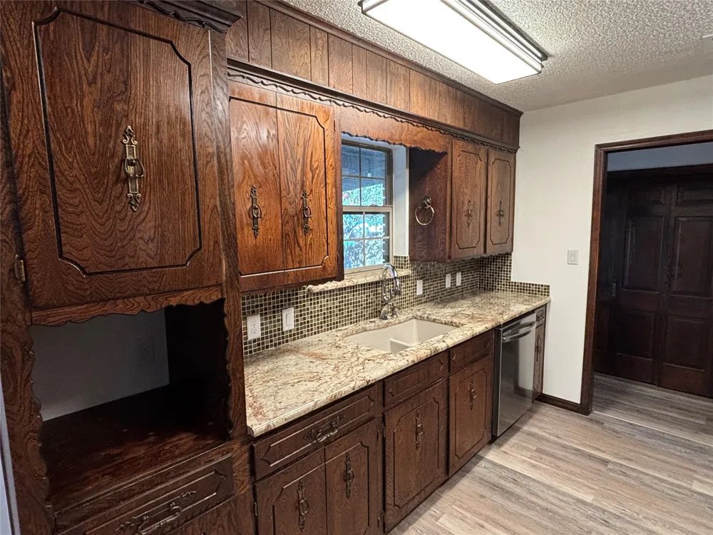 367 W Cliff Drive Atoka, OK 74525