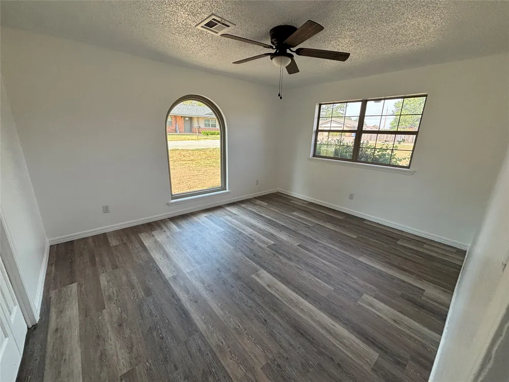 367 W Cliff Drive Atoka, OK 74525