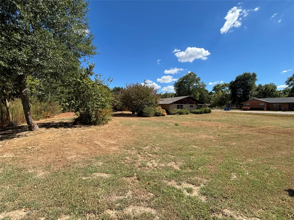 367 W Cliff Drive Atoka, OK 74525