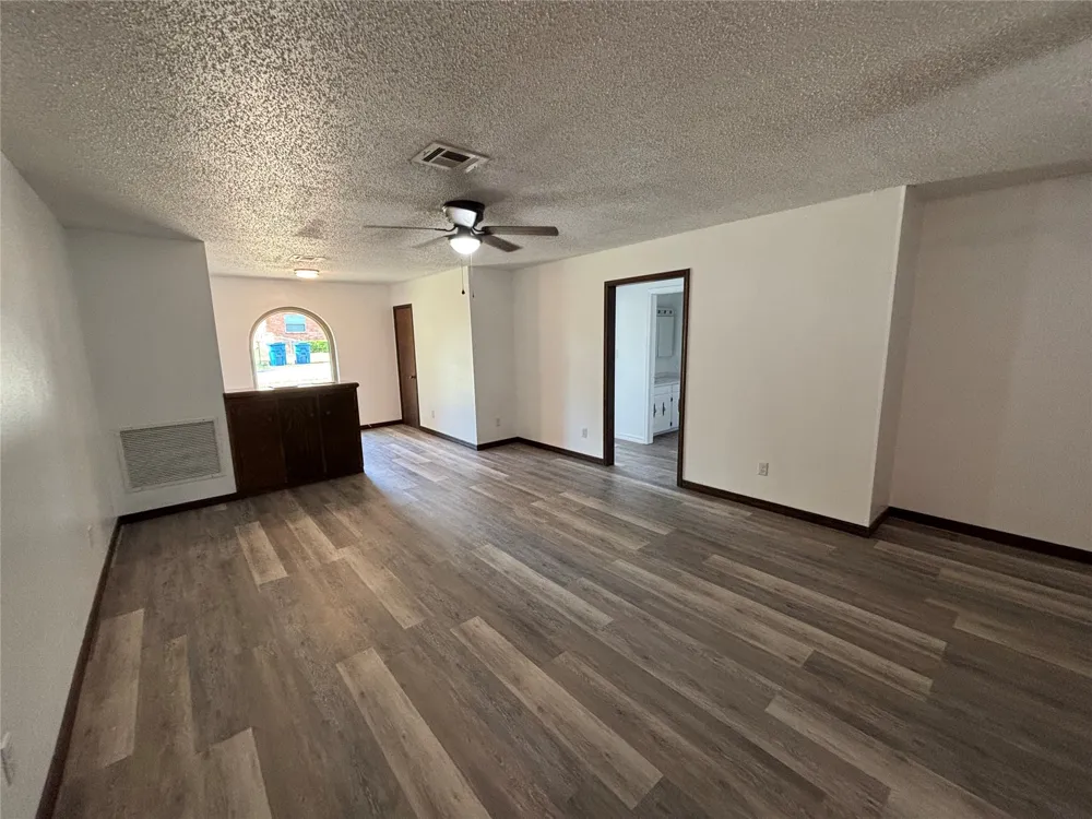 367 W Cliff Drive Atoka, OK 74525