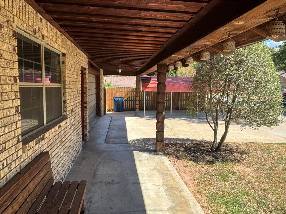 367 W Cliff Drive Atoka, OK 74525