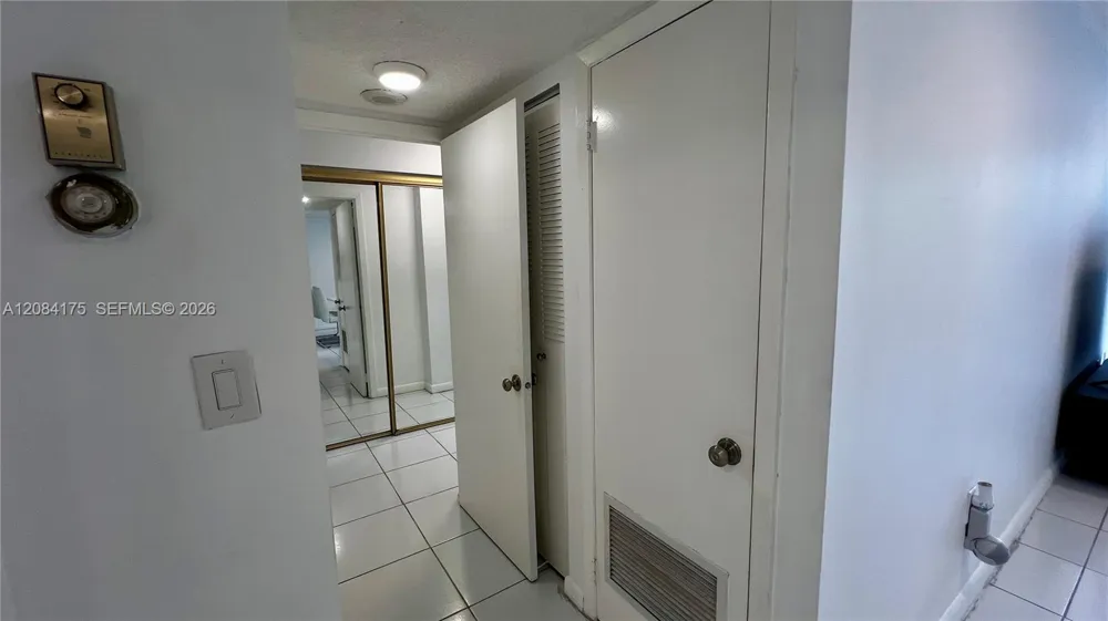 2780 NE 183rd St #303 Aventura, FL 33160