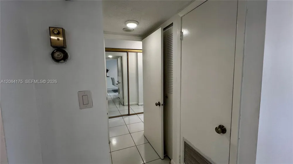 2780 NE 183rd St #303 Aventura, FL 33160