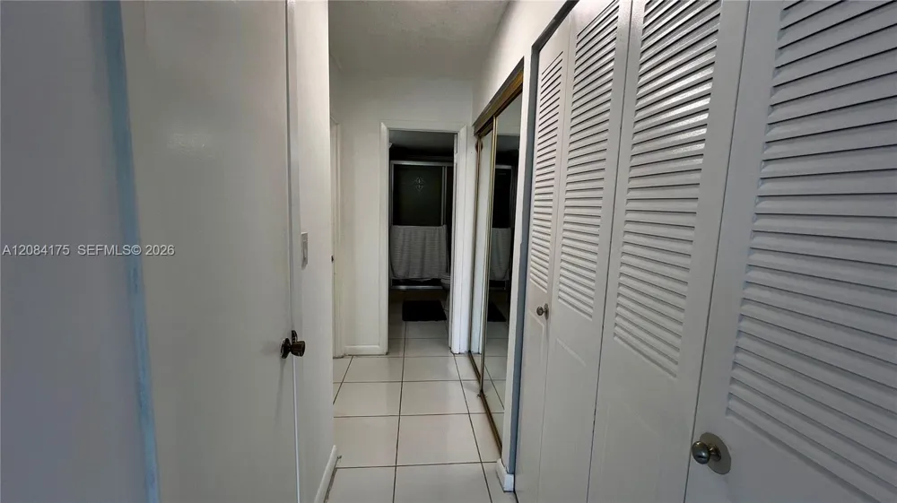 2780 NE 183rd St #303 Aventura, FL 33160