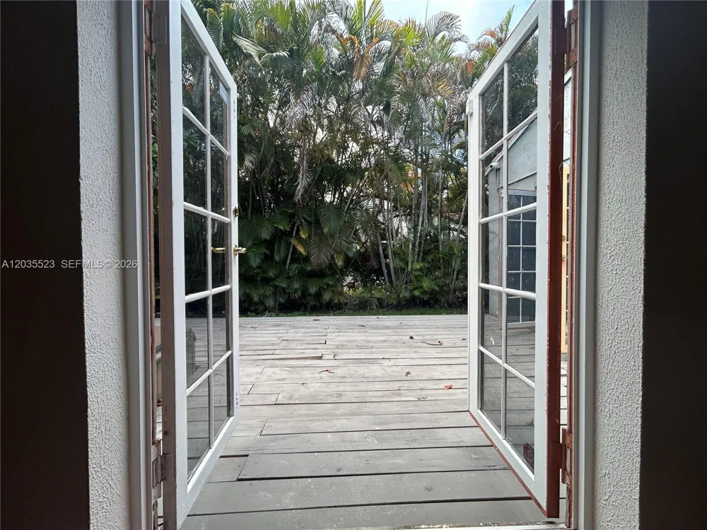 9600 Miami Ave Miami Shores, FL 33150