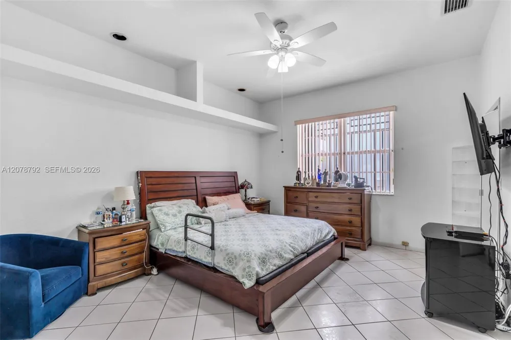 9053 NW 146th Ter Miami Lakes, FL 33018