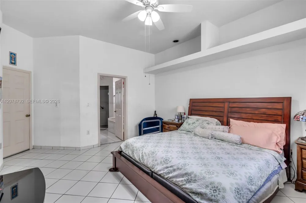 9053 NW 146th Ter Miami Lakes, FL 33018
