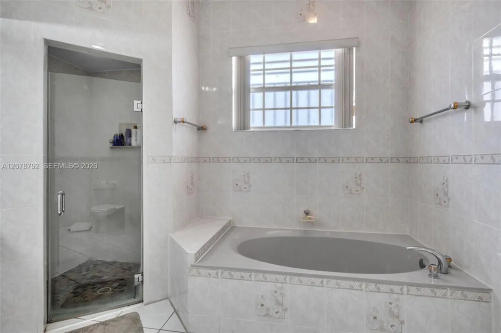 9053 NW 146th Ter Miami Lakes, FL 33018