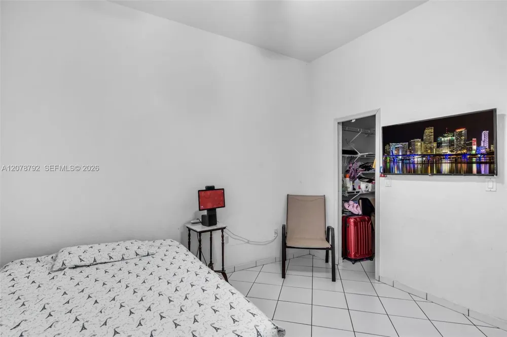 9053 NW 146th Ter Miami Lakes, FL 33018