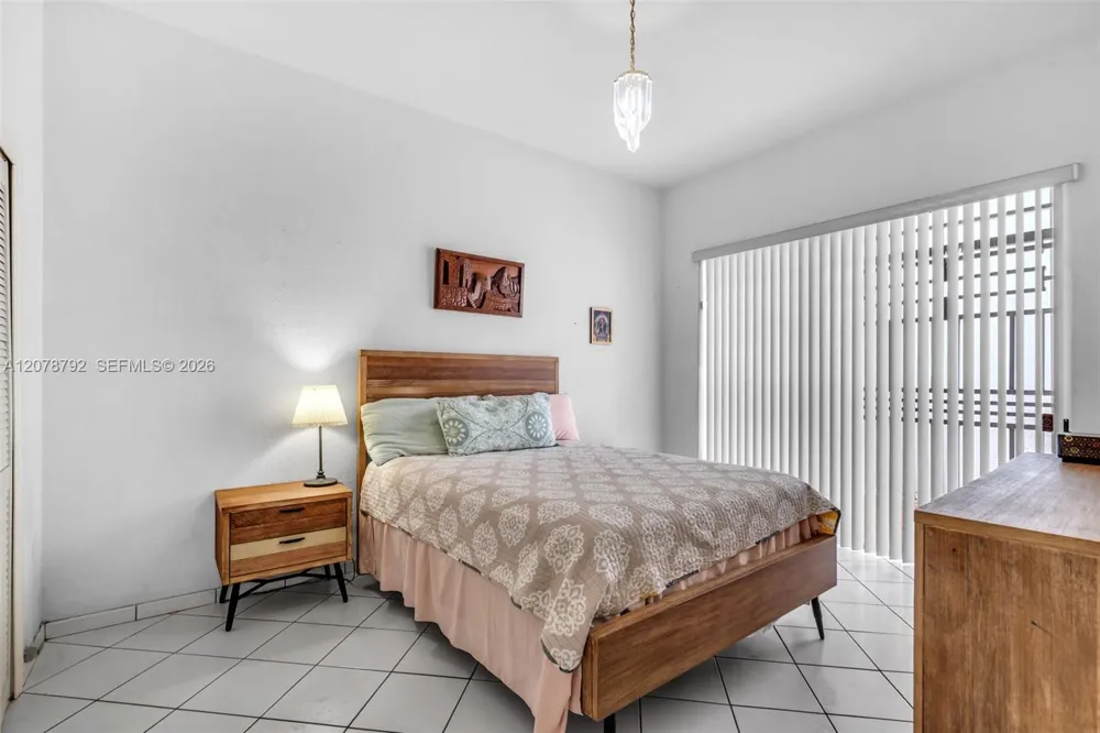 9053 NW 146th Ter Miami Lakes, FL 33018