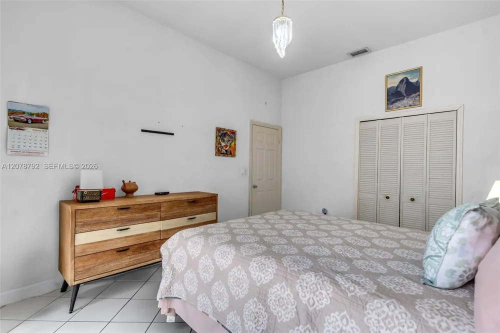 9053 NW 146th Ter Miami Lakes, FL 33018