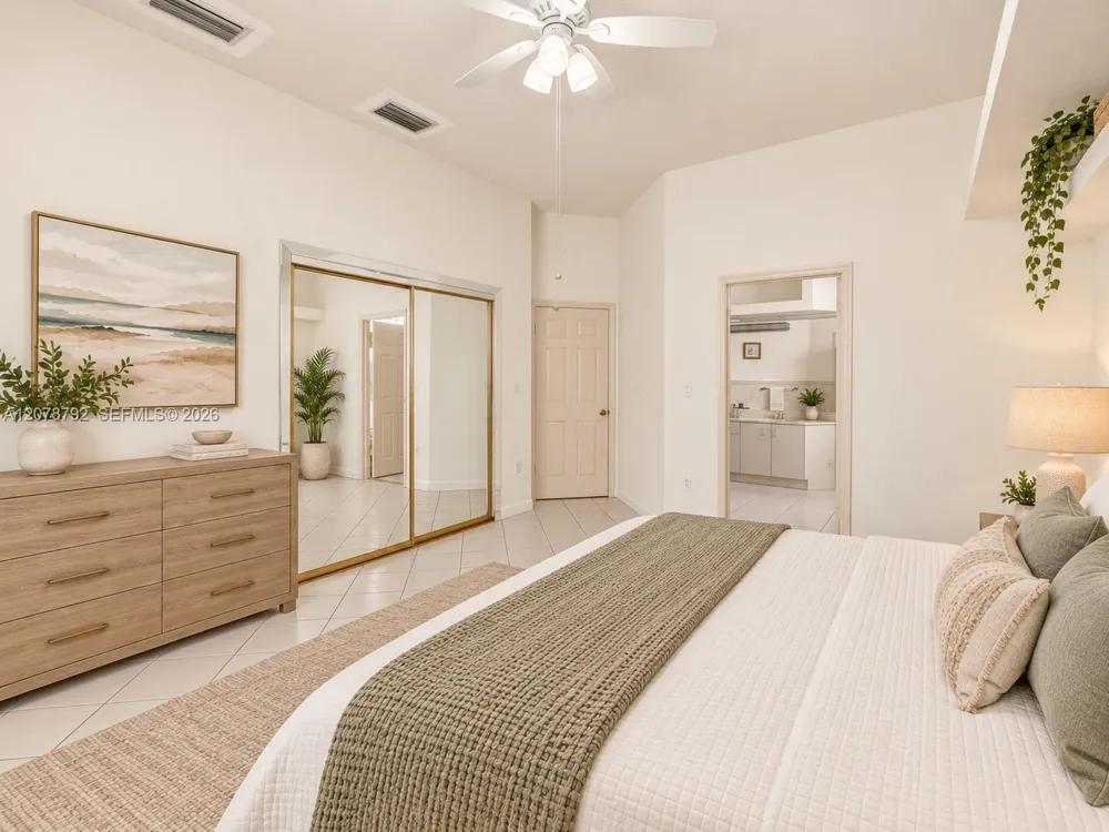 9053 NW 146th Ter Miami Lakes, FL 33018